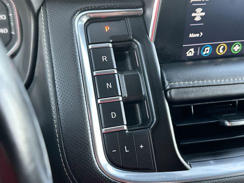 Used 2021 GMC Yukon SLT image 19