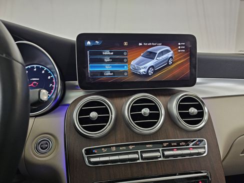 Certified 2022 Mercedes-Benz GLC 300 GLC 300 image 35