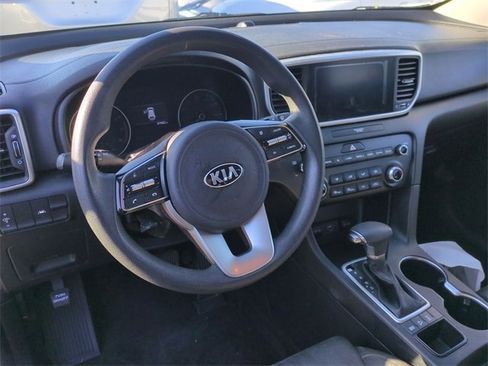 Used 2020 Kia Sportage LX image 12