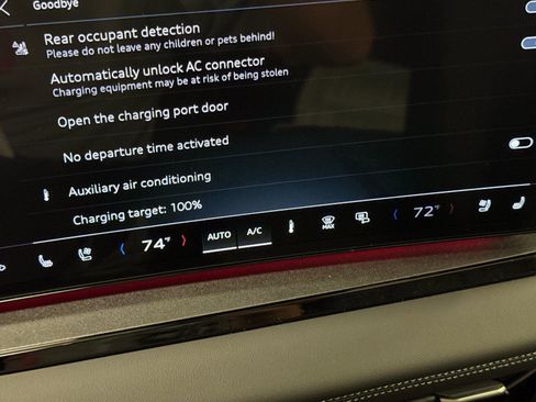 New 2025 Audi Q6 e-tron Premium Plus image 20