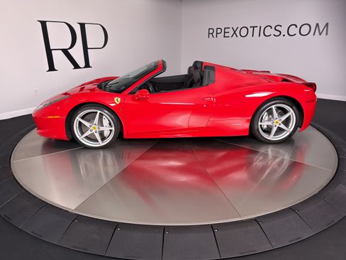Used 2012 Ferrari 458 Spider RWD image 6