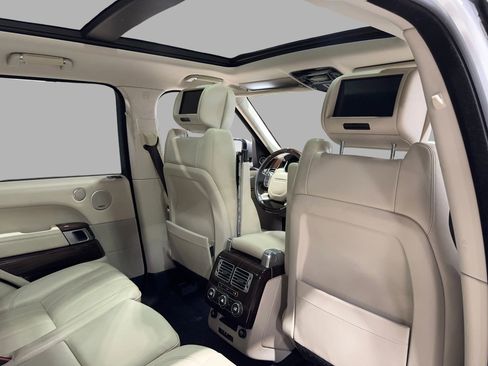 Used 2015 Land Rover Range Rover Supercharged image 31