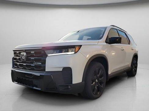 New 2026 Honda Pilot Black Edition image 3