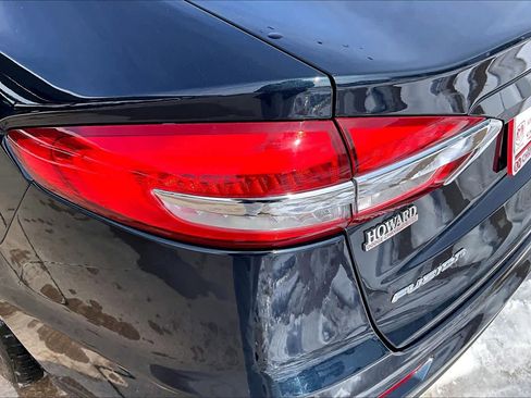 Used 2020 Ford Fusion SE image 29