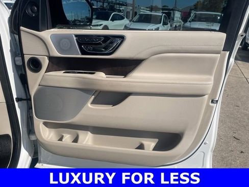 Used 2020 Lincoln Navigator L Reserve w/ Luxury Package image 10