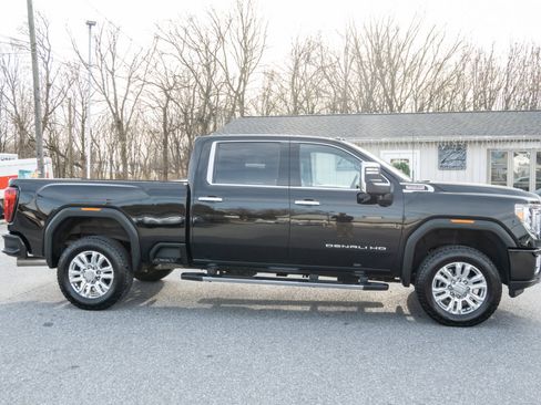 Used 2023 GMC Sierra 2500 Denali w/ Denali Ultimate Package image 17
