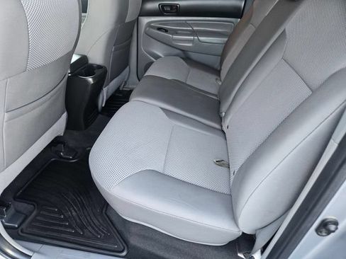Used 2015 Toyota Tacoma PreRunner w/ TRD Sport Package RWD image 15