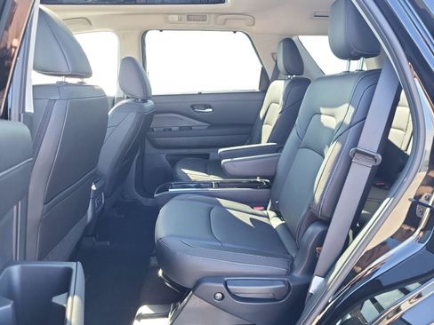 New 2026 Nissan Pathfinder SL image 21