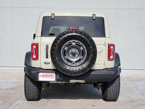 Used 2025 Ford Bronco Badlands AWD/4WD image 7