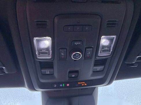 Used 2021 Cadillac Escalade ESV Sport w/ Driver Assist Tech Package AWD/4WD image 16