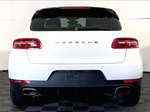 Certified 2018 Porsche Macan AWD/4WD image 6