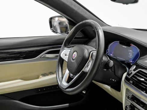 Used 2021 BMW ALPINA B7 xDrive image 14
