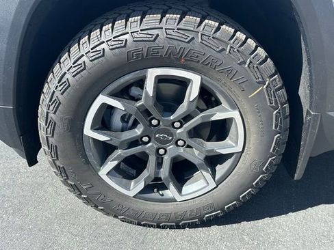 New 2026 Chevrolet Equinox ACTIV AWD/4WD image 31