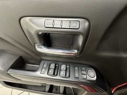 Used 2018 GMC Sierra 1500 SLT AWD/4WD image 26