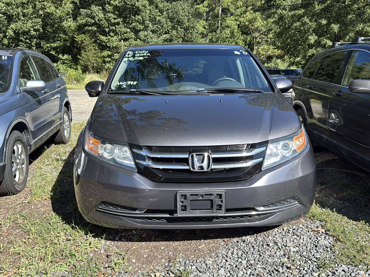 Used 2016 Honda Odyssey SE image 2