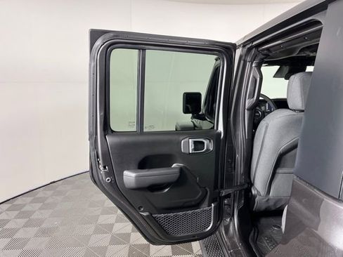 Used 2026 Jeep Gladiator Sport image 38