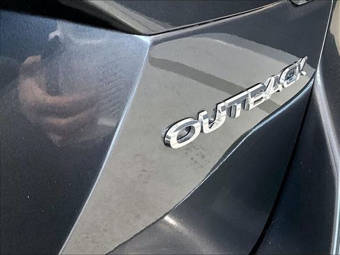 Used 2023 Subaru Outback Limited image 28