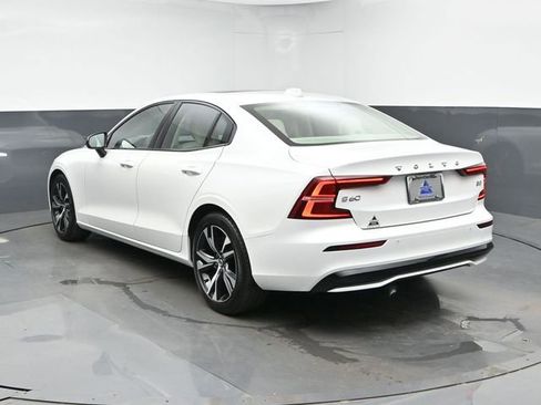 Used 2023 Volvo S60 B5 Core w/ Climate Package FWD image 8