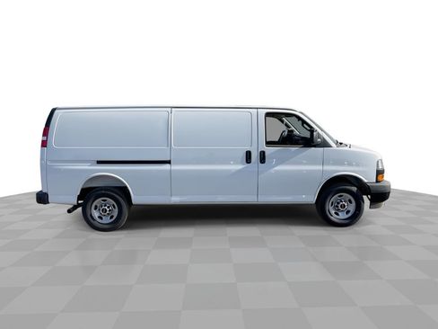 New 2025 GMC Savana 2500 Extended w/ Driver Convenience Package image 9