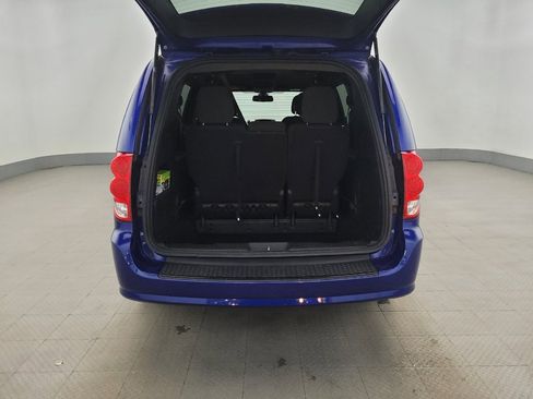 Used 2019 Dodge Grand Caravan SE FWD image 29