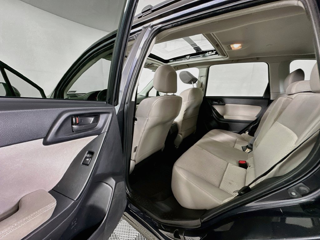 Used 2015 Subaru Forester 2.5i Premium w/ All-Weather Package AWD/4WD image 17