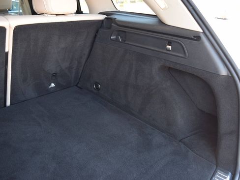 Used 2021 Mercedes-Benz GLC 300 image 60
