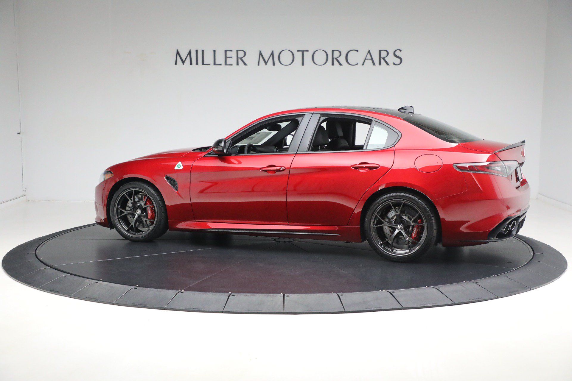 Used 2024 Alfa Romeo Giulia Quadrifoglio w/ Active Assist Plus Package RWD image 4