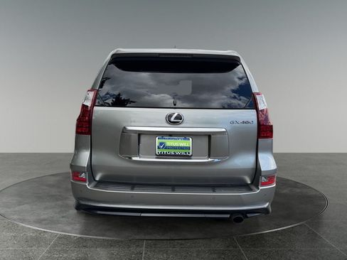 Used 2022 Lexus GX 460 Premium w/ Accessory Package AWD/4WD image 8