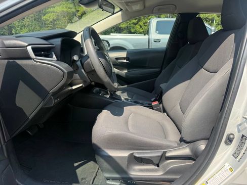 Used 2020 Toyota Corolla LE FWD image 10