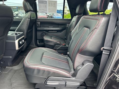 Certified 2022 Ford Expedition Max Limited AWD/4WD image 9