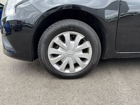 Used 2019 Nissan Versa SV FWD image 12