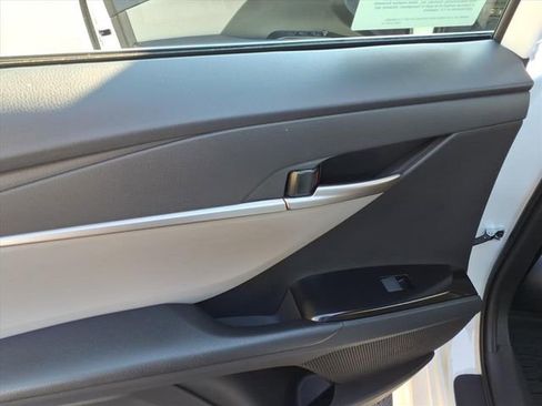 New 2026 Toyota Camry SE image 10