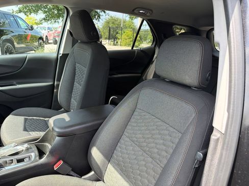 Used 2019 Chevrolet Equinox LT FWD image 17