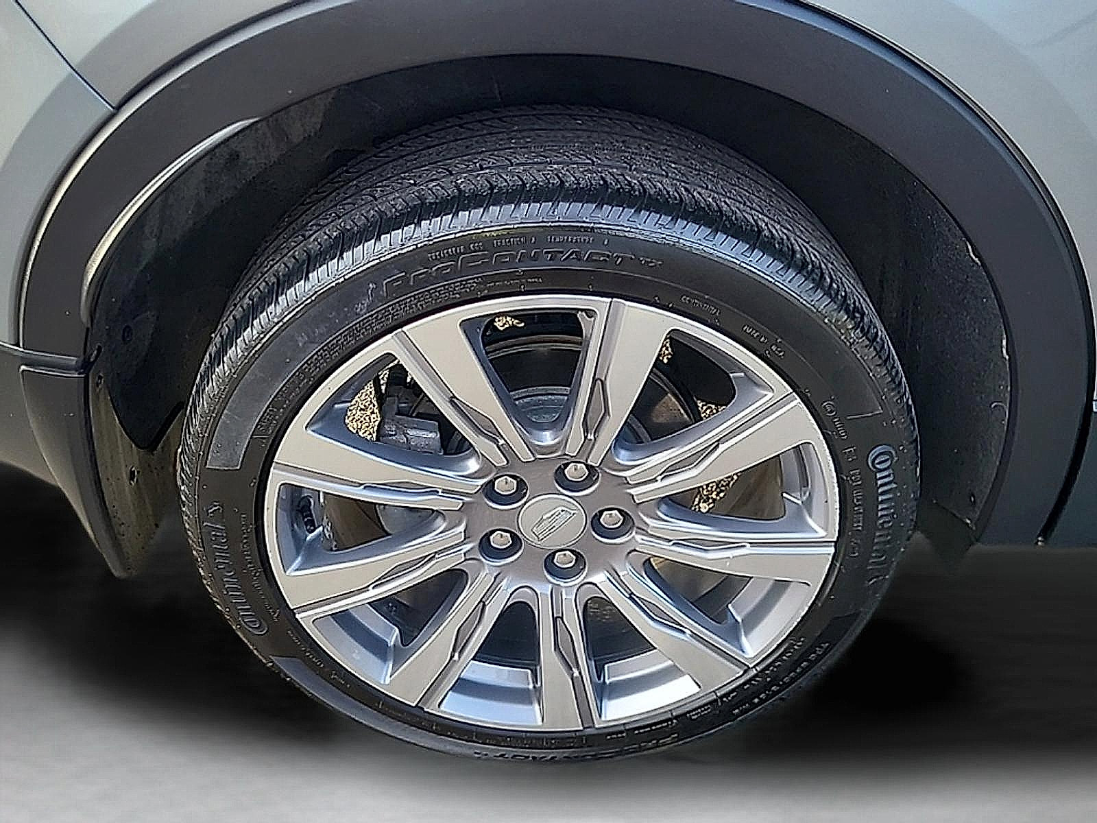 Used 2023 Cadillac XT4 Premium Luxury w/ Sun And Sound Package AWD/4WD image 9