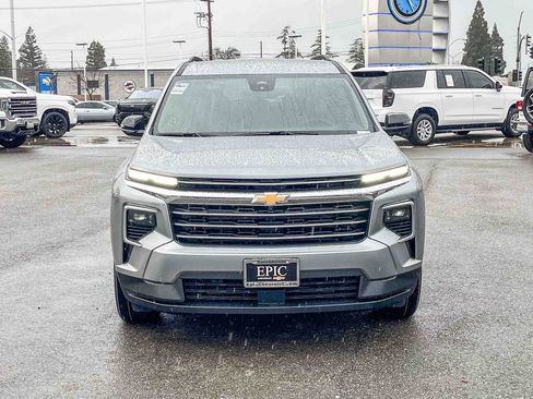 New 2026 Chevrolet Traverse LT w/ Driver Confidence Package image 6