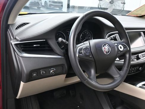 Used 2020 Buick Enclave Essence FWD image 15