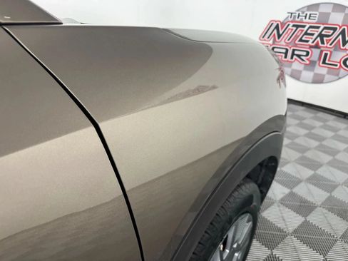 Used 2025 Nissan Kicks S AWD/4WD image 28