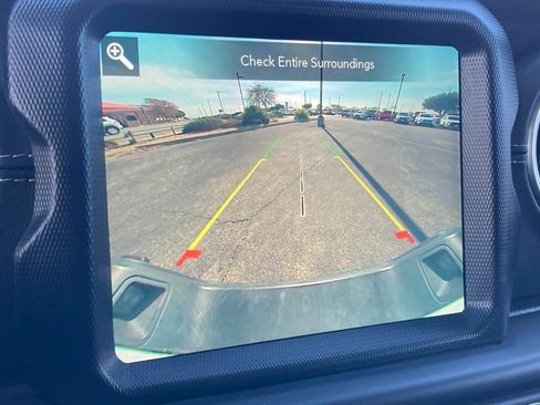 Used 2022 Jeep Gladiator Overland w/ Popular Equipment Package image 24