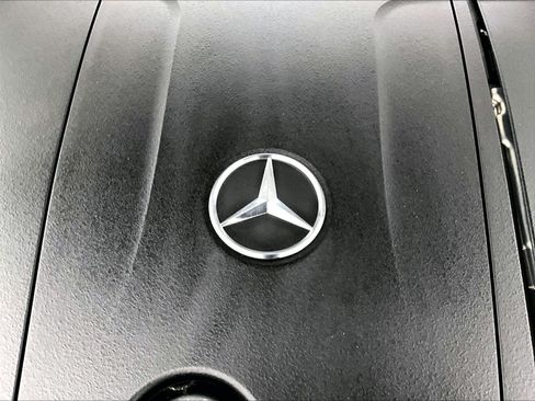 Certified 2024 Mercedes-Benz GLC 300 image 30