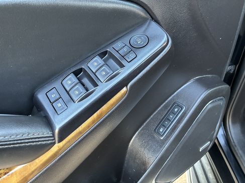 Used 2016 GMC Yukon Denali RWD image 43