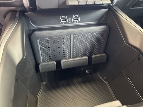 Used 2025 RAM 1500 Big Horn image 41