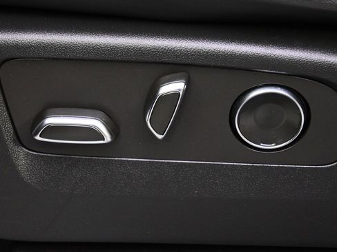 Used 2021 Cadillac Escalade ESV Sport image 14