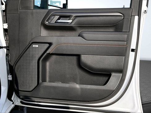 Used 2025 GMC Sierra 3500 AT4 w/ AT4 Premium Plus Package image 26