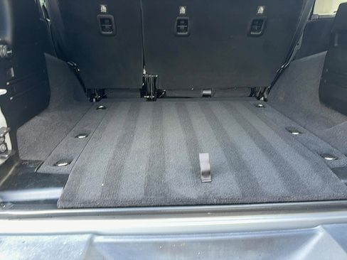 Used 2018 Jeep Wrangler Unlimited Sport S image 18