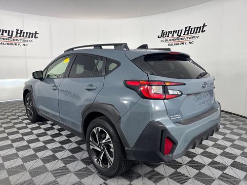 Used 2024 Subaru Crosstrek 2.0i Premium AWD/4WD image 9