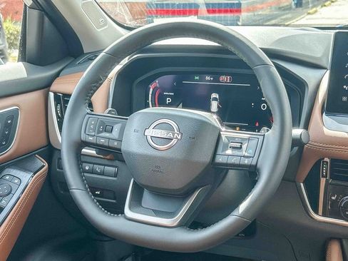 New 2026 Nissan Rogue Platinum AWD/4WD image 32