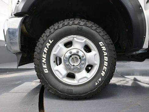 Used 2011 Ford F350 XLT w/ Camper Pkg AWD/4WD image 16