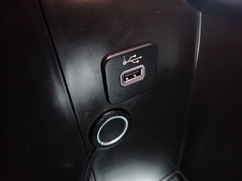 Used 2018 Jeep Wrangler Unlimited Sport w/ Connectivity Group AWD/4WD image 20