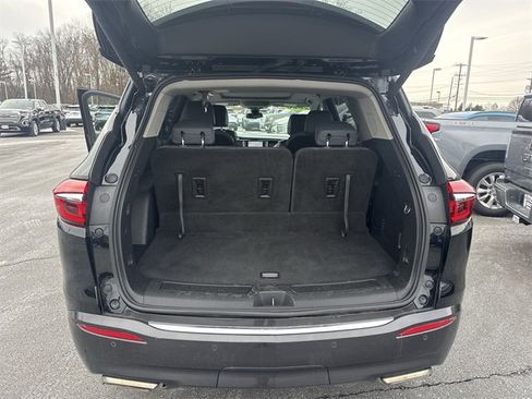 Used 2020 Buick Enclave Essence w/ Sound and Sites Package image 26