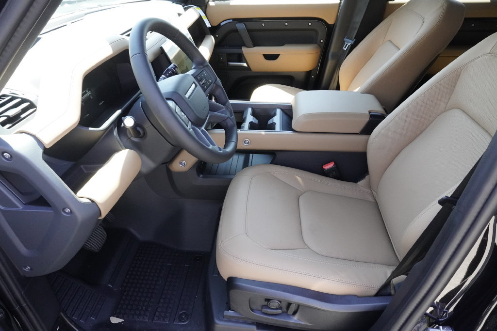 New 2026 Land Rover Defender 110 S AWD/4WD image 19
